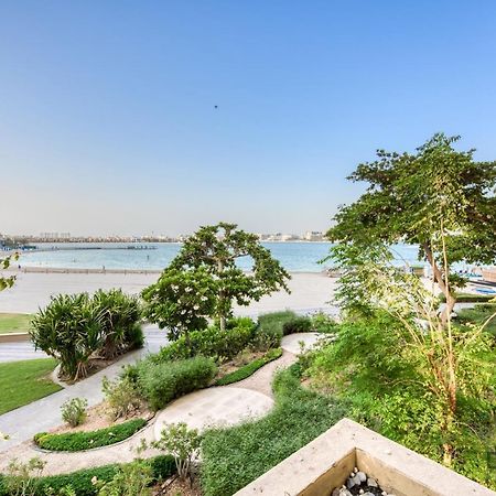 Lively 1 Bedroom At Al Nabat Shoreline 8 Palm Jumeirah By Deluxe Holiday Homes Дубай Экстерьер фото